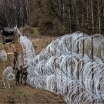 Boltiqbo‘yi davlatlari Rossiya va Belarus bilan chegarada mudofaa chizig‘i qurishga chaqirmoqda 