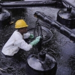 Hindiston yana Rossiya neftini sotib olishni boshladi 