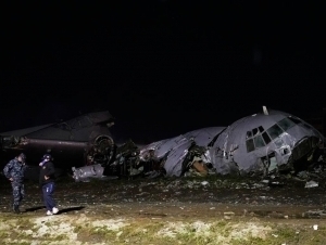 Боливияда пулга тўла самолёт қулаб тушди (видео)