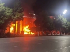 Termizda bankomatlar yonib ketdi (video)