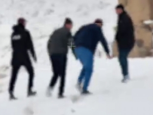 Individuals detained for illegal crossing of Uzbek–Kyrgyz border (video)