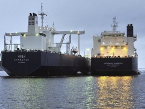 Нефть инқирози: АҚШ Россия нефтига яна енгилликлар беришга мажбур бўлди