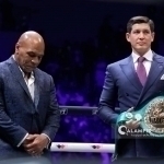 Отабек Умаров Тайсонга WBC чемпионлик камарини топширди (фоторепортаж)