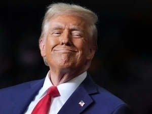 Трамп Эронга ҳазил қилди