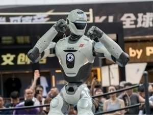 Tarixda ilk bor robotlar o‘rtasida MMA jangi o‘tkazildi (video)