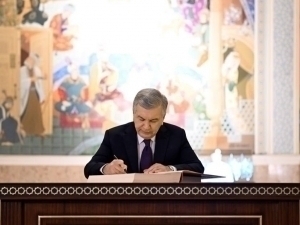 Шавкат Мирзиёев Темурийлар тарихи давлат музейига борди