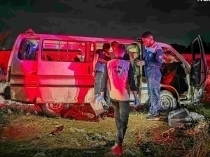 Сурияда йўловчи автобуси ўққа тутилди. Қурбонлар бор