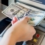 Dollarning rasmiy kursi tushishda davom etmoqda