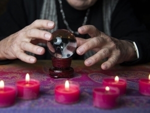 Тожикистонда энди фолбин ва сеҳргарга борганлар қаттиқроқ жазоланади