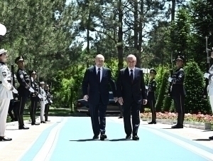 Putin was solemnly welcomed at “Koksaroy”