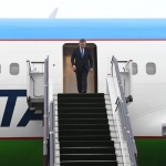 Prezident Shavkat Mirziyoyev BAAdan Toshkentga yetib keldi