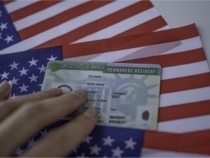 Don't be cheated to fraudulent: How to verify Green Card lottery outcomes?