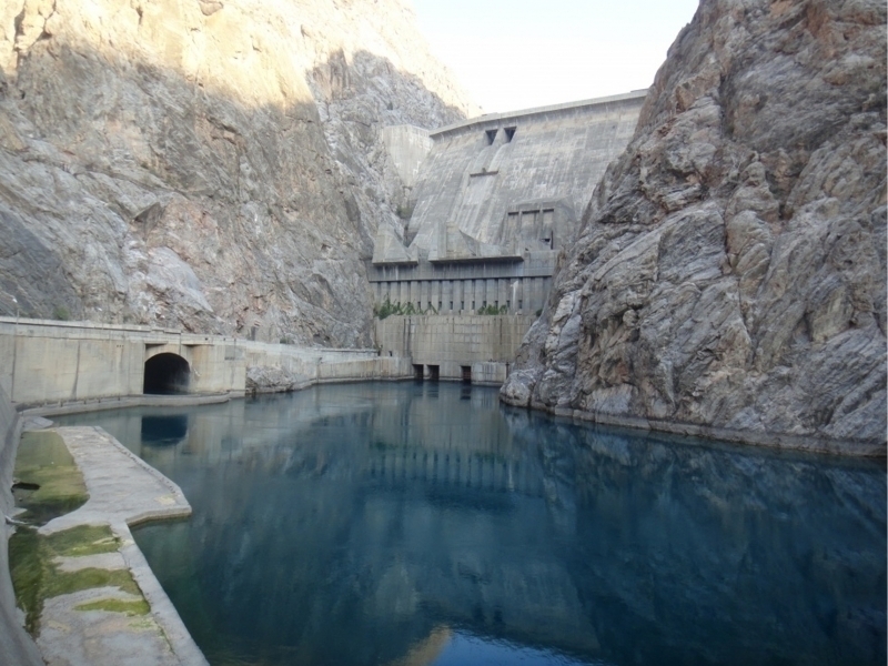 “Тўқтағул”да сув кам. Энергетика вазири қиш жуда оғир бўлишини айтди