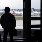 AQSH elchixonasi xodimi aeroportda mina bilan ushlandi