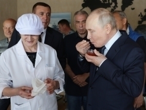 Putinning Kuril orollariga safari Yaponiya ijtimoiy tarmoqlarini “portlatdi”