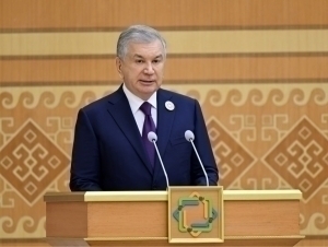 Mirziyoyev dengiz yo‘li yo‘q davlatlar uchun global bitim tuzishni taklif qildi