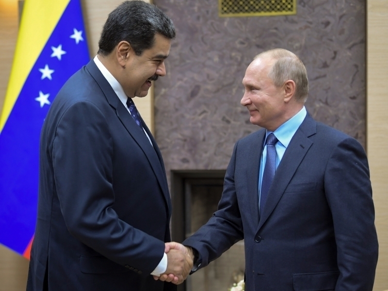 Venesuela Prezidenti Putindan xat oldi