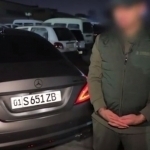 Наманганда Mercedes-Benz билан 6 та қоидани бузган “шоввоз” ушланди 