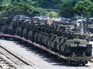 Tramp tug‘ilgan kunini katta summadagi harbiy parad bilan nishonlamoqchi