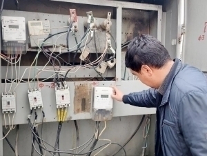 Jizzaxda 3,1 mlrd so‘mlik elektrni o‘marganlar ushlandi 