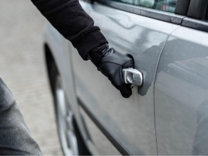 Sevgisi rad etilgan yigit mashina o‘g‘irladi