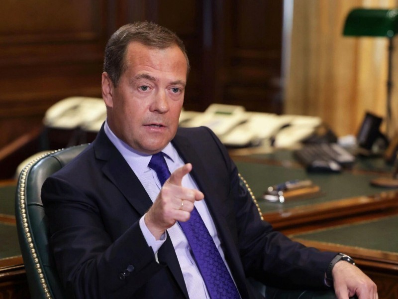 Керак бўлса, Россия ядро қуролидан фойдаланади – Медведев