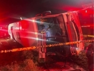 Janubiy Afrikada avtobus ag‘darilib ketdi. O‘nlab qurbonlar bor