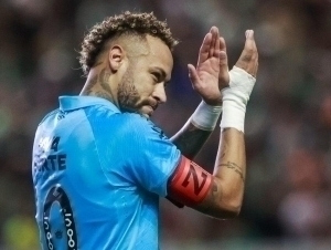 Неймар 3,5 йилдан сўнг илк хет‑тригини қайд этди