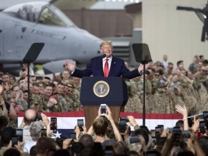 Трамп Эронга қўшин ҳам юбориши мумкин