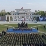 Kim Ukrainada halok bo‘lgan askarlari sharafiga muzey ochdi (fotoreportaj)