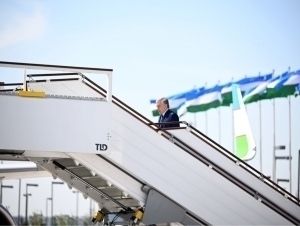 Шавкат Мирзиёев Қозоғистонга жўнаб кетди