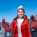 Qozog‘istonda ham 8 mart munosabati bilan ayollarga pul beriladi