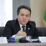 Халқ таълими вазири ота-оналарга мурожаат қилди