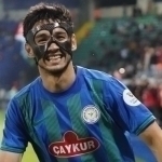 Aliqulov “Rizespor” bilan shartnomasini uzaytirdi