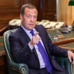 Rossiya birinchi bo‘lib yadro qurolidan foydalanishi mumkin – Medvedev