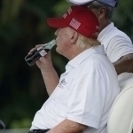 Трамп Coca-Cola рецептини ўзгартирмоқчи