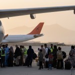 AQSH kasallik sabab afg‘on qochqinlarini qabul qilishni to‘xtatdi