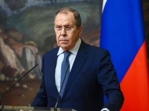 Лавров НАТО қўшинларининг кўчирилишидан чўчимоқда