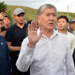 Atamboyev  va uning sheriklari qanday sharoitda saqlanyapti? 