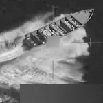 Amerika harbiylari Tinch okeanida uchta kemaga zarb berdi. Qurbonlar bor