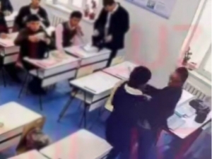 Navoi school principal allegedly punches, kicks 10th graders