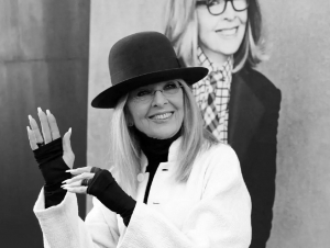 Машҳур Голливуд актрисаси вафот этди