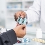 Ertadan shifokor retseptisiz dori sotib olib bo‘lmaydi (video)