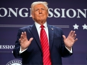 Tramp Janubiy Afrikaga moliyaviy yordamni to‘xtatmoqchi