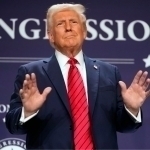 Трамп Жанубий Африкага молиявий ёрдамни тўхтатмоқчи