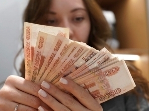 Путин Россиядан нақд пул ва олтин олиб чиқишга чеклов қўйди