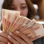 Putin Rossiyadan naqd pul va oltin olib chiqishga cheklov qo‘ydi
