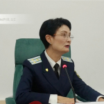 Ortiqova davlat siriga daxldor amaldorlarning sudlari yopiq o‘tganini izohladi