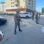 Qozog‘istondagi bankka qurollangan shaxs bostirib kirib, odamlarni garovga oldi (video)