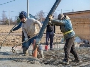 Rossiya ish joylaridagi migrantlar ulushini kamaytirmoqchi